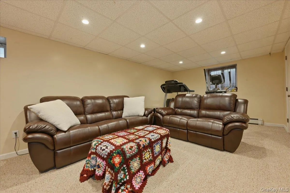 2504 Cadillac Drive, Hempstead, NY, 3 Bedrooms Bedrooms, 8 Rooms Rooms,2 BathroomsBathrooms,Residential,For Rent,Cadillac,0,KEY1015827 2504 Cadillac Drive, Hempstead, NY, 3 Bedrooms Bedrooms, 8 Rooms Rooms,2 BathroomsBathrooms,Residential,For Rent,Cadillac,0,KEY1015827