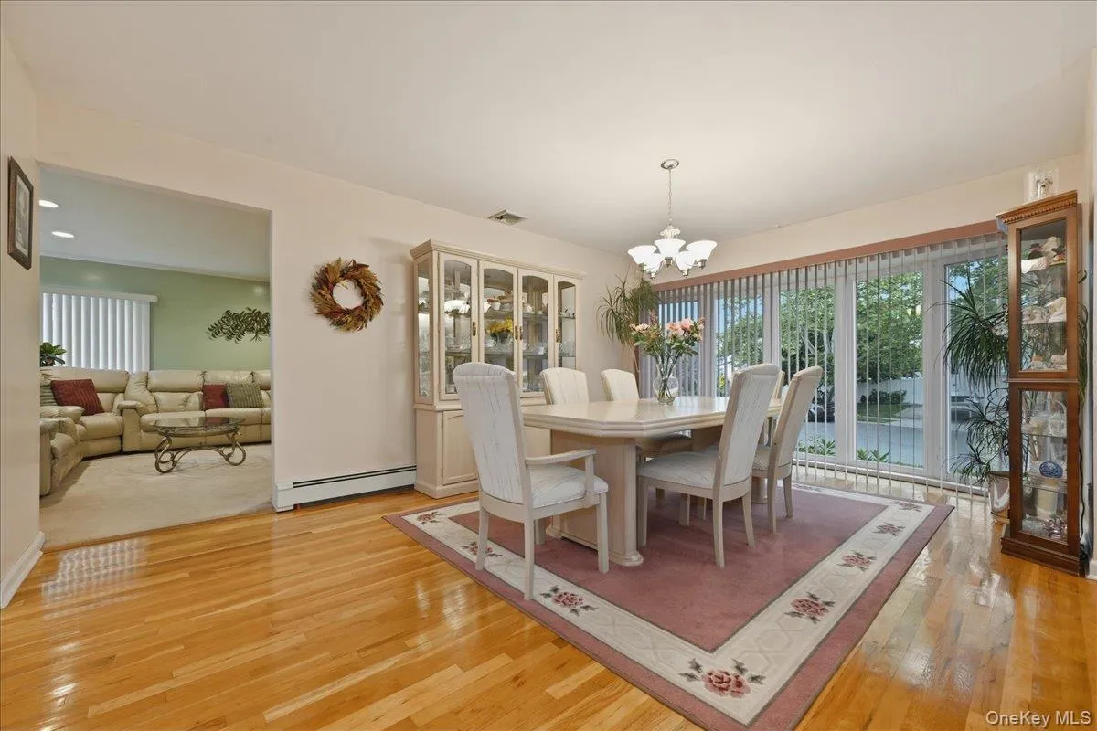 2504 Cadillac Drive, Hempstead, NY, 3 Bedrooms Bedrooms, 8 Rooms Rooms,2 BathroomsBathrooms,Residential,For Rent,Cadillac,0,KEY1015827 2504 Cadillac Drive, Hempstead, NY, 3 Bedrooms Bedrooms, 8 Rooms Rooms,2 BathroomsBathrooms,Residential,For Rent,Cadillac,0,KEY1015827