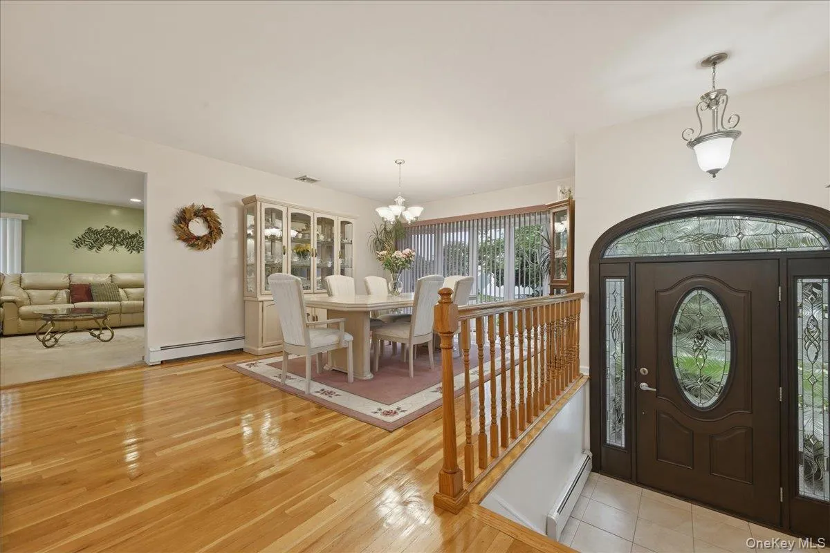 2504 Cadillac Drive, Hempstead, NY, 3 Bedrooms Bedrooms, 8 Rooms Rooms,2 BathroomsBathrooms,Residential,For Rent,Cadillac,0,KEY1015827 2504 Cadillac Drive, Hempstead, NY, 3 Bedrooms Bedrooms, 8 Rooms Rooms,2 BathroomsBathrooms,Residential,For Rent,Cadillac,0,KEY1015827