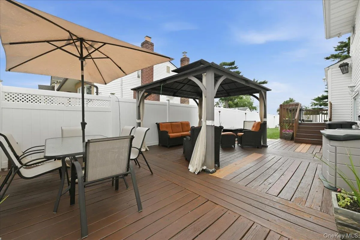 2504 Cadillac Drive, Hempstead, NY, 3 Bedrooms Bedrooms, 8 Rooms Rooms,2 BathroomsBathrooms,Residential,For Rent,Cadillac,0,KEY1015827 2504 Cadillac Drive, Hempstead, NY, 3 Bedrooms Bedrooms, 8 Rooms Rooms,2 BathroomsBathrooms,Residential,For Rent,Cadillac,0,KEY1015827