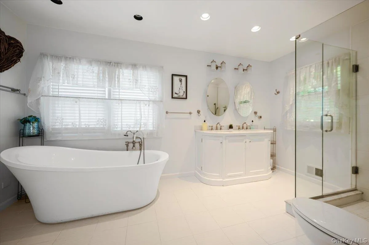 15 Tamarac Trail, Harrison, NY, 4 Bedrooms Bedrooms, 8 Rooms Rooms,3 BathroomsBathrooms,Residential,For Rent,Tamarac,0,1015831 15 Tamarac Trail, Harrison, NY, 4 Bedrooms Bedrooms, 8 Rooms Rooms,3 BathroomsBathrooms,Residential,For Rent,Tamarac,0,1015831