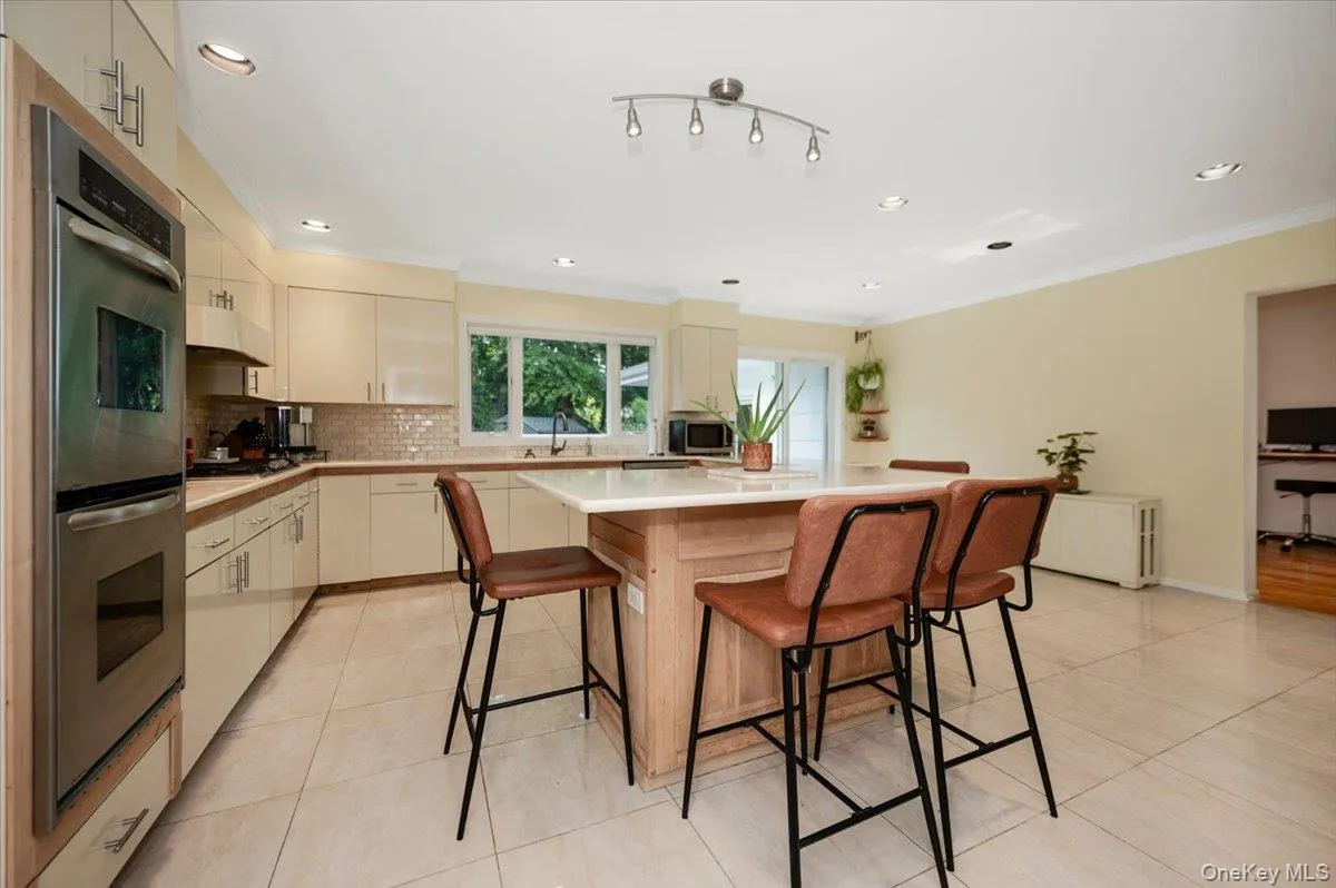 15 Tamarac Trail, Harrison, NY, 4 Bedrooms Bedrooms, 8 Rooms Rooms,3 BathroomsBathrooms,Residential,For Rent,Tamarac,0,1015831 15 Tamarac Trail, Harrison, NY, 4 Bedrooms Bedrooms, 8 Rooms Rooms,3 BathroomsBathrooms,Residential,For Rent,Tamarac,0,1015831