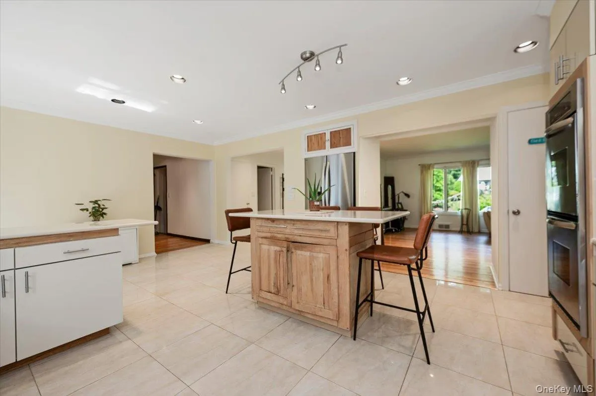 15 Tamarac Trail, Harrison, NY, 4 Bedrooms Bedrooms, 8 Rooms Rooms,3 BathroomsBathrooms,Residential,For Rent,Tamarac,0,1015831 15 Tamarac Trail, Harrison, NY, 4 Bedrooms Bedrooms, 8 Rooms Rooms,3 BathroomsBathrooms,Residential,For Rent,Tamarac,0,1015831