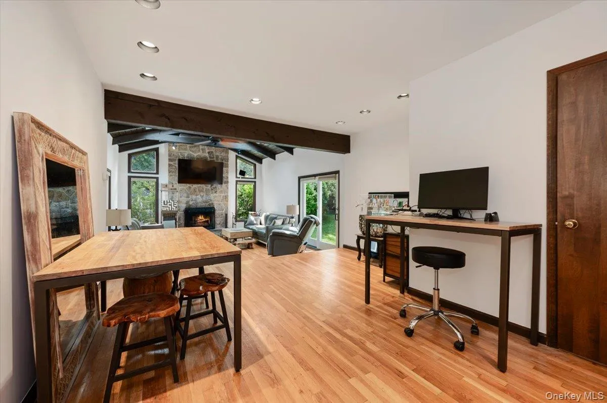 15 Tamarac Trail, Harrison, NY, 4 Bedrooms Bedrooms, 8 Rooms Rooms,3 BathroomsBathrooms,Residential,For Rent,Tamarac,0,1015831 15 Tamarac Trail, Harrison, NY, 4 Bedrooms Bedrooms, 8 Rooms Rooms,3 BathroomsBathrooms,Residential,For Rent,Tamarac,0,1015831