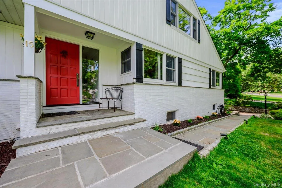 15 Tamarac Trail, Harrison, NY, 4 Bedrooms Bedrooms, 8 Rooms Rooms,3 BathroomsBathrooms,Residential,For Rent,Tamarac,0,1015831 15 Tamarac Trail, Harrison, NY, 4 Bedrooms Bedrooms, 8 Rooms Rooms,3 BathroomsBathrooms,Residential,For Rent,Tamarac,0,1015831