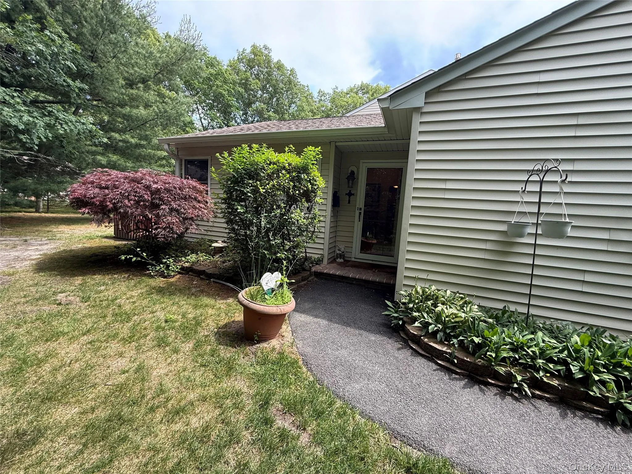 64 Cobbleridge Lane, Brookhaven, NY, 2 Bedrooms Bedrooms, 5 Rooms Rooms,2 BathroomsBathrooms,Residential,For Rent,Cobbleridge,0,1015833 64 Cobbleridge Lane, Brookhaven, NY, 2 Bedrooms Bedrooms, 5 Rooms Rooms,2 BathroomsBathrooms,Residential,For Rent,Cobbleridge,0,1015833