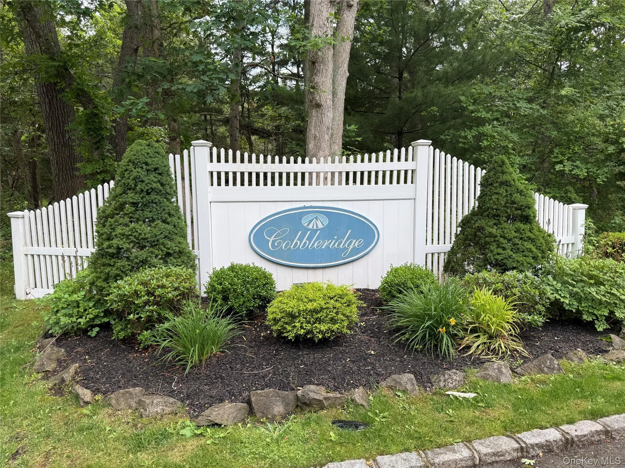 64 Cobbleridge Lane, Brookhaven, NY, 2 Bedrooms Bedrooms, 5 Rooms Rooms,2 BathroomsBathrooms,Residential,For Rent,Cobbleridge,0,1015833 64 Cobbleridge Lane, Brookhaven, NY, 2 Bedrooms Bedrooms, 5 Rooms Rooms,2 BathroomsBathrooms,Residential,For Rent,Cobbleridge,0,1015833