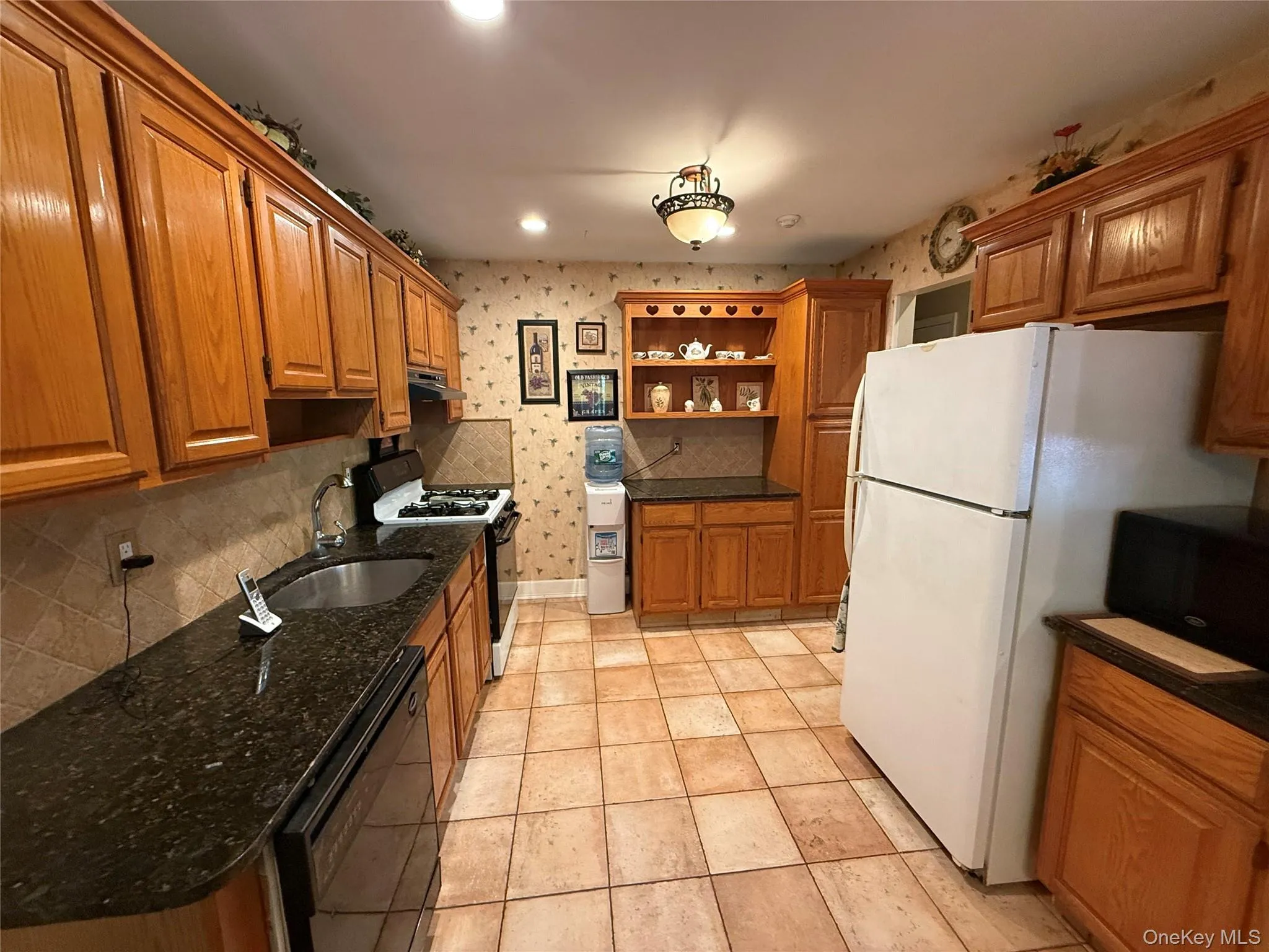 64 Cobbleridge Lane, Brookhaven, NY, 2 Bedrooms Bedrooms, 5 Rooms Rooms,2 BathroomsBathrooms,Residential,For Rent,Cobbleridge,0,1015833 64 Cobbleridge Lane, Brookhaven, NY, 2 Bedrooms Bedrooms, 5 Rooms Rooms,2 BathroomsBathrooms,Residential,For Rent,Cobbleridge,0,1015833