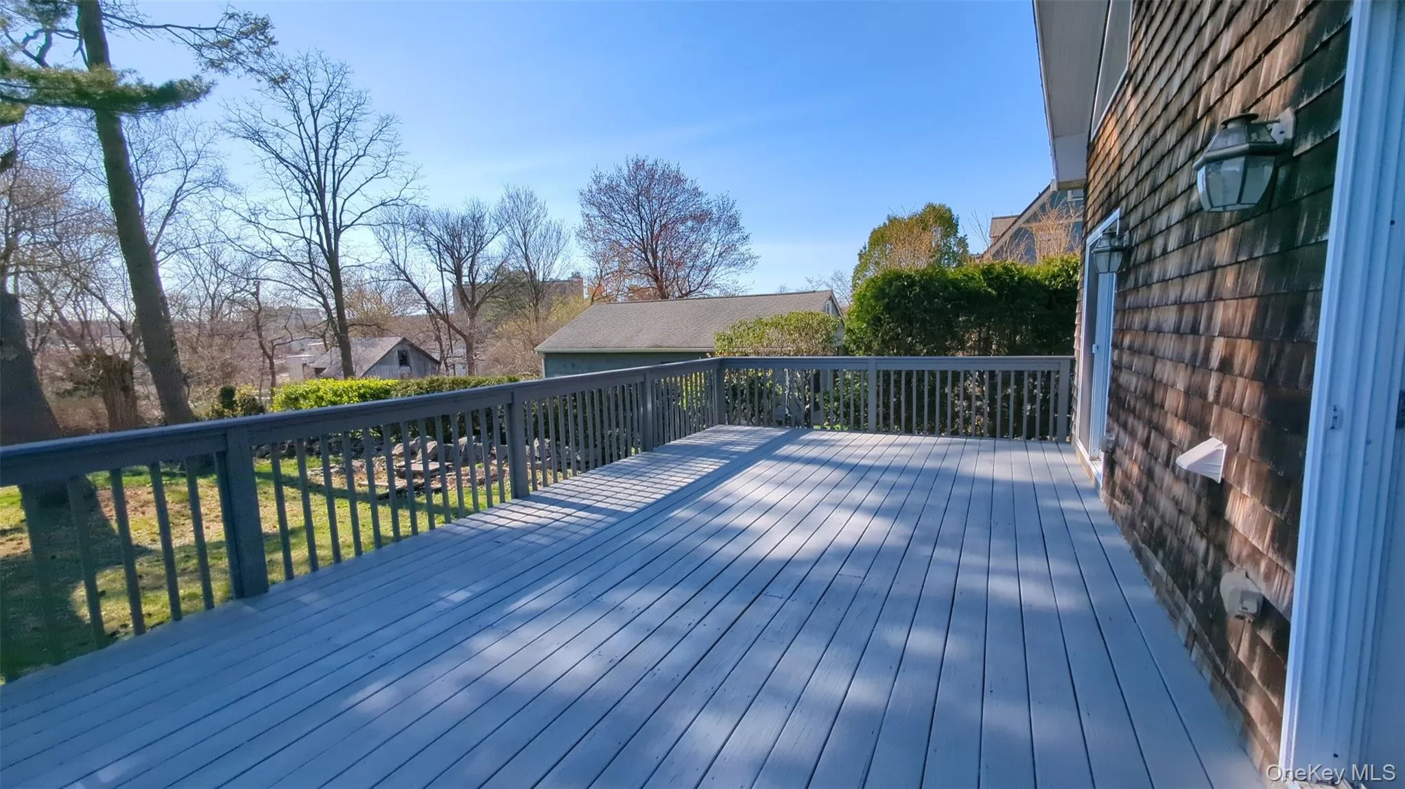 Oversized deck perfect for parties Oversized deck perfect for parties