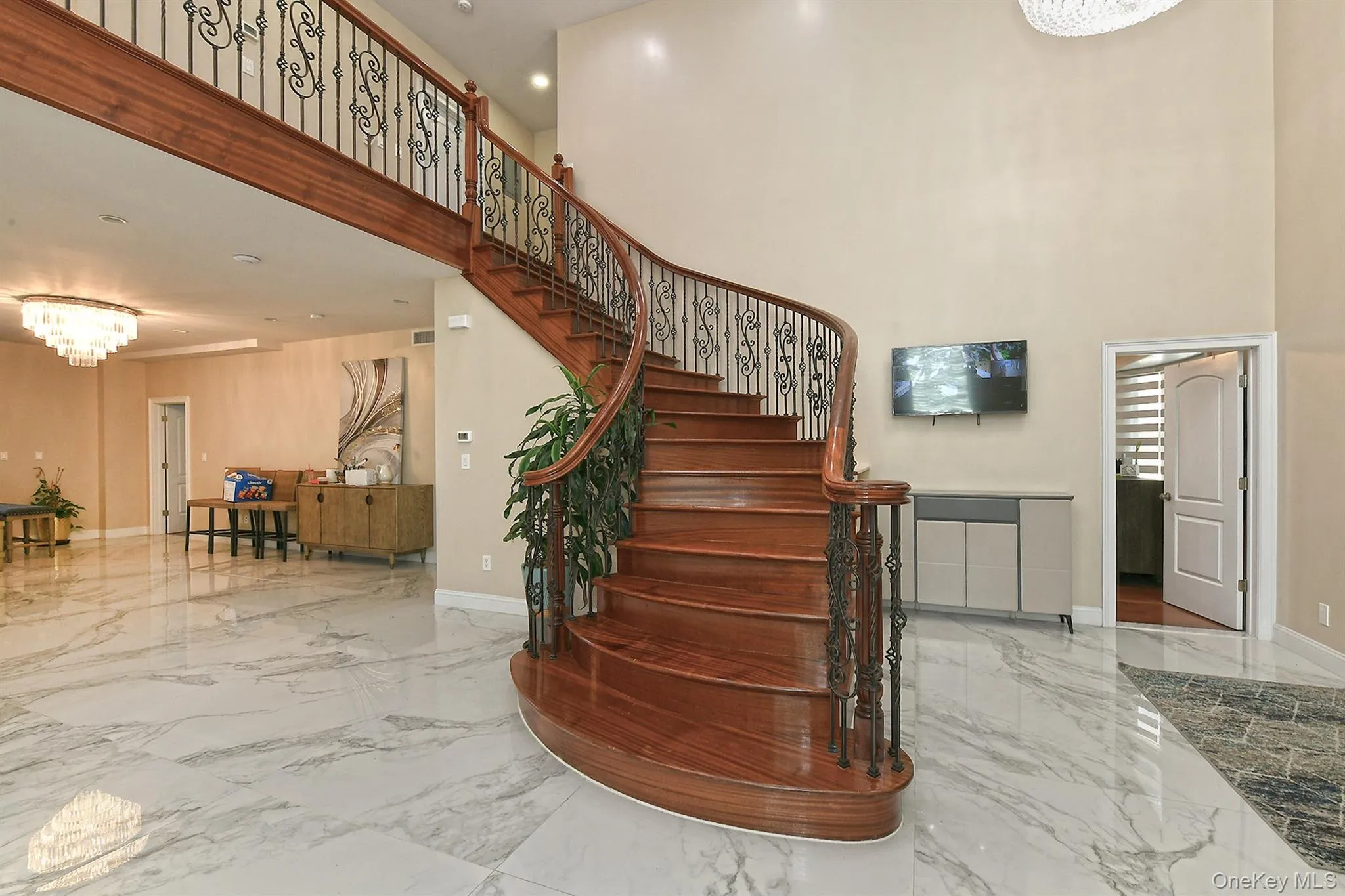 66-26 Marathon Pkwy., New York, NY, 6 Bedrooms Bedrooms, 14 Rooms Rooms,6 BathroomsBathrooms,Residential Lease,For Rent,Marathon Pkwy.,0,1015836 66-26 Marathon Pkwy., New York, NY, 6 Bedrooms Bedrooms, 14 Rooms Rooms,6 BathroomsBathrooms,Residential Lease,For Rent,Marathon Pkwy.,0,1015836