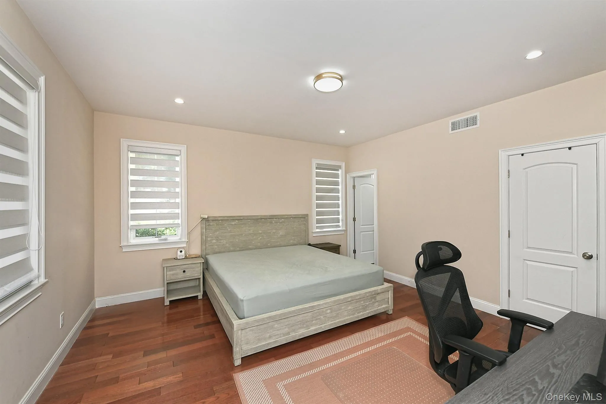 66-26 Marathon Pkwy., New York, NY, 6 Bedrooms Bedrooms, 14 Rooms Rooms,6 BathroomsBathrooms,Residential Lease,For Rent,Marathon Pkwy.,0,1015836 66-26 Marathon Pkwy., New York, NY, 6 Bedrooms Bedrooms, 14 Rooms Rooms,6 BathroomsBathrooms,Residential Lease,For Rent,Marathon Pkwy.,0,1015836