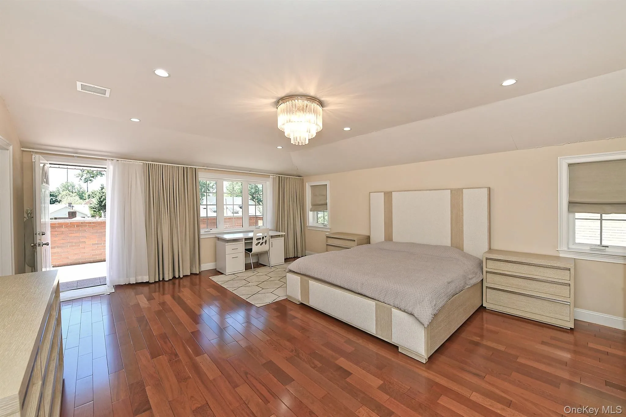 66-26 Marathon Pkwy., New York, NY, 6 Bedrooms Bedrooms, 14 Rooms Rooms,6 BathroomsBathrooms,Residential Lease,For Rent,Marathon Pkwy.,0,1015836 66-26 Marathon Pkwy., New York, NY, 6 Bedrooms Bedrooms, 14 Rooms Rooms,6 BathroomsBathrooms,Residential Lease,For Rent,Marathon Pkwy.,0,1015836
