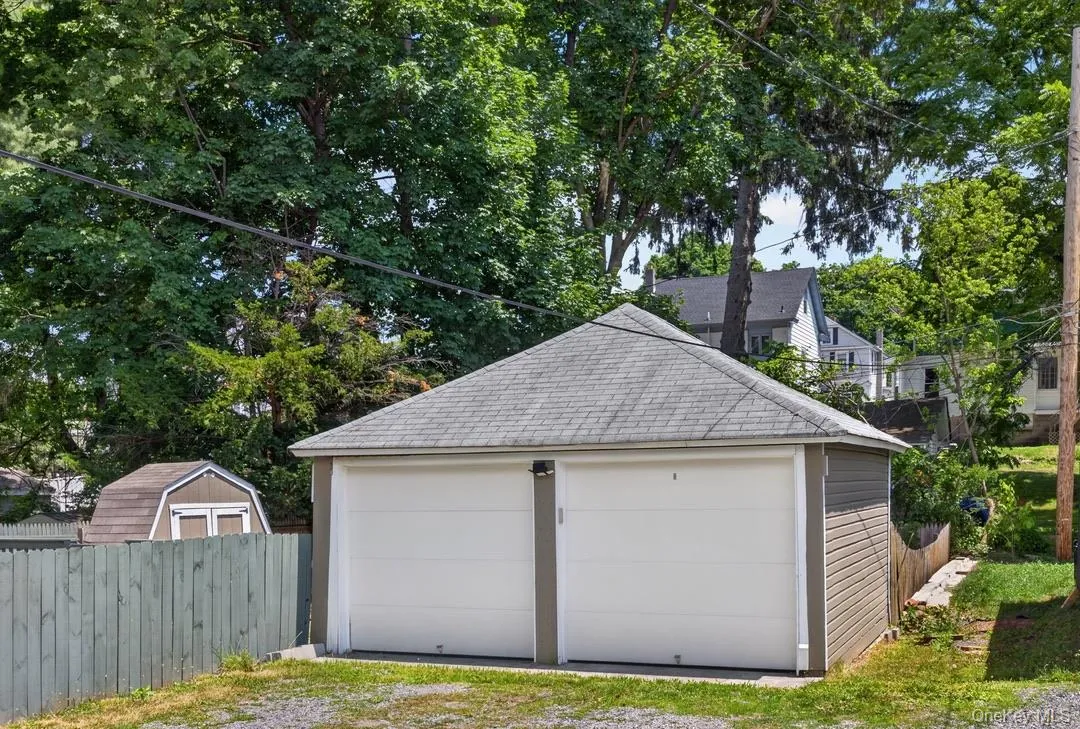 10 Grand Avenue, Poughkeepsie, NY, 2 Bedrooms Bedrooms, 6 Rooms Rooms,1 BathroomBathrooms,Residential,For Rent,Grand,0,1015837 10 Grand Avenue, Poughkeepsie, NY, 2 Bedrooms Bedrooms, 6 Rooms Rooms,1 BathroomBathrooms,Residential,For Rent,Grand,0,1015837