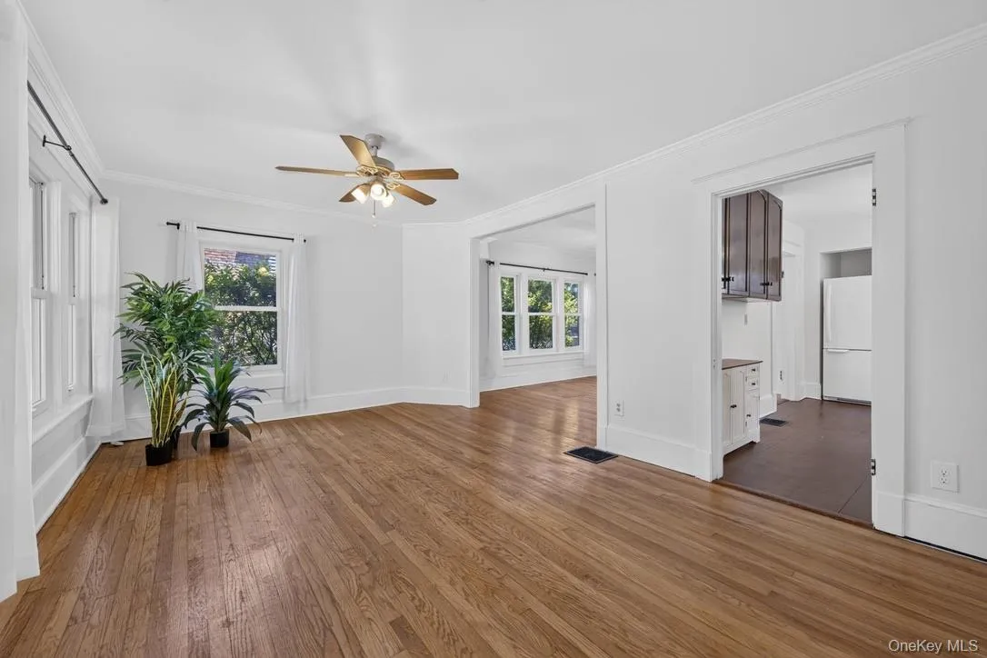 10 Grand Avenue, Poughkeepsie, NY, 2 Bedrooms Bedrooms, 6 Rooms Rooms,1 BathroomBathrooms,Residential,For Rent,Grand,0,1015837 10 Grand Avenue, Poughkeepsie, NY, 2 Bedrooms Bedrooms, 6 Rooms Rooms,1 BathroomBathrooms,Residential,For Rent,Grand,0,1015837
