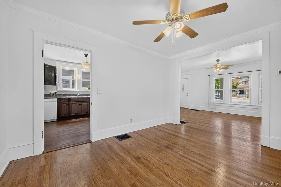 10 Grand Avenue, Poughkeepsie, NY, 2 Bedrooms Bedrooms, 6 Rooms Rooms,1 BathroomBathrooms,Residential,For Rent,Grand,0,1015837 10 Grand Avenue, Poughkeepsie, NY, 2 Bedrooms Bedrooms, 6 Rooms Rooms,1 BathroomBathrooms,Residential,For Rent,Grand,0,1015837