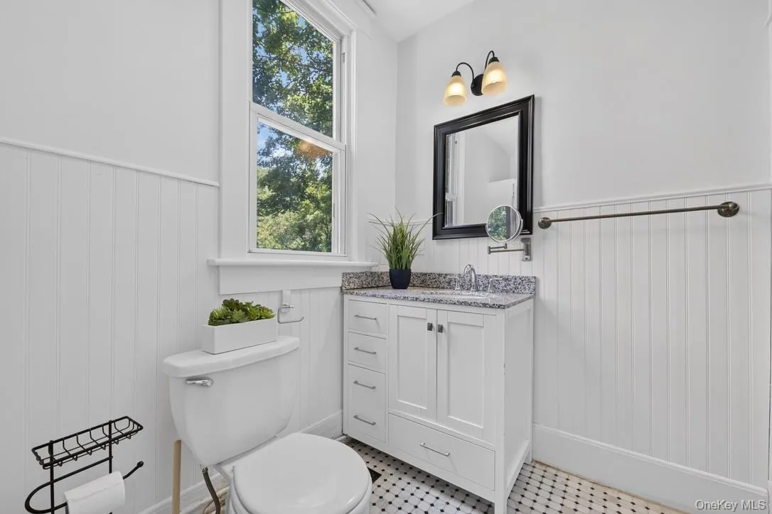 10 Grand Avenue, Poughkeepsie, NY, 2 Bedrooms Bedrooms, 6 Rooms Rooms,1 BathroomBathrooms,Residential,For Rent,Grand,0,1015837 10 Grand Avenue, Poughkeepsie, NY, 2 Bedrooms Bedrooms, 6 Rooms Rooms,1 BathroomBathrooms,Residential,For Rent,Grand,0,1015837