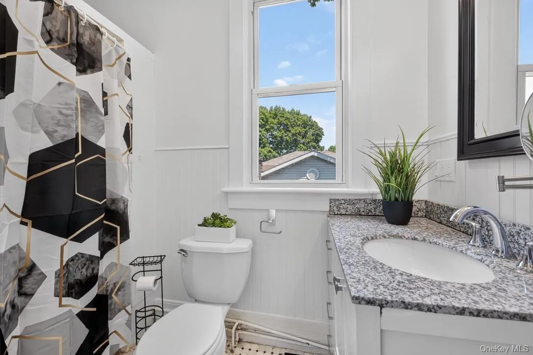 10 Grand Avenue, Poughkeepsie, NY, 2 Bedrooms Bedrooms, 6 Rooms Rooms,1 BathroomBathrooms,Residential,For Rent,Grand,0,1015837 10 Grand Avenue, Poughkeepsie, NY, 2 Bedrooms Bedrooms, 6 Rooms Rooms,1 BathroomBathrooms,Residential,For Rent,Grand,0,1015837