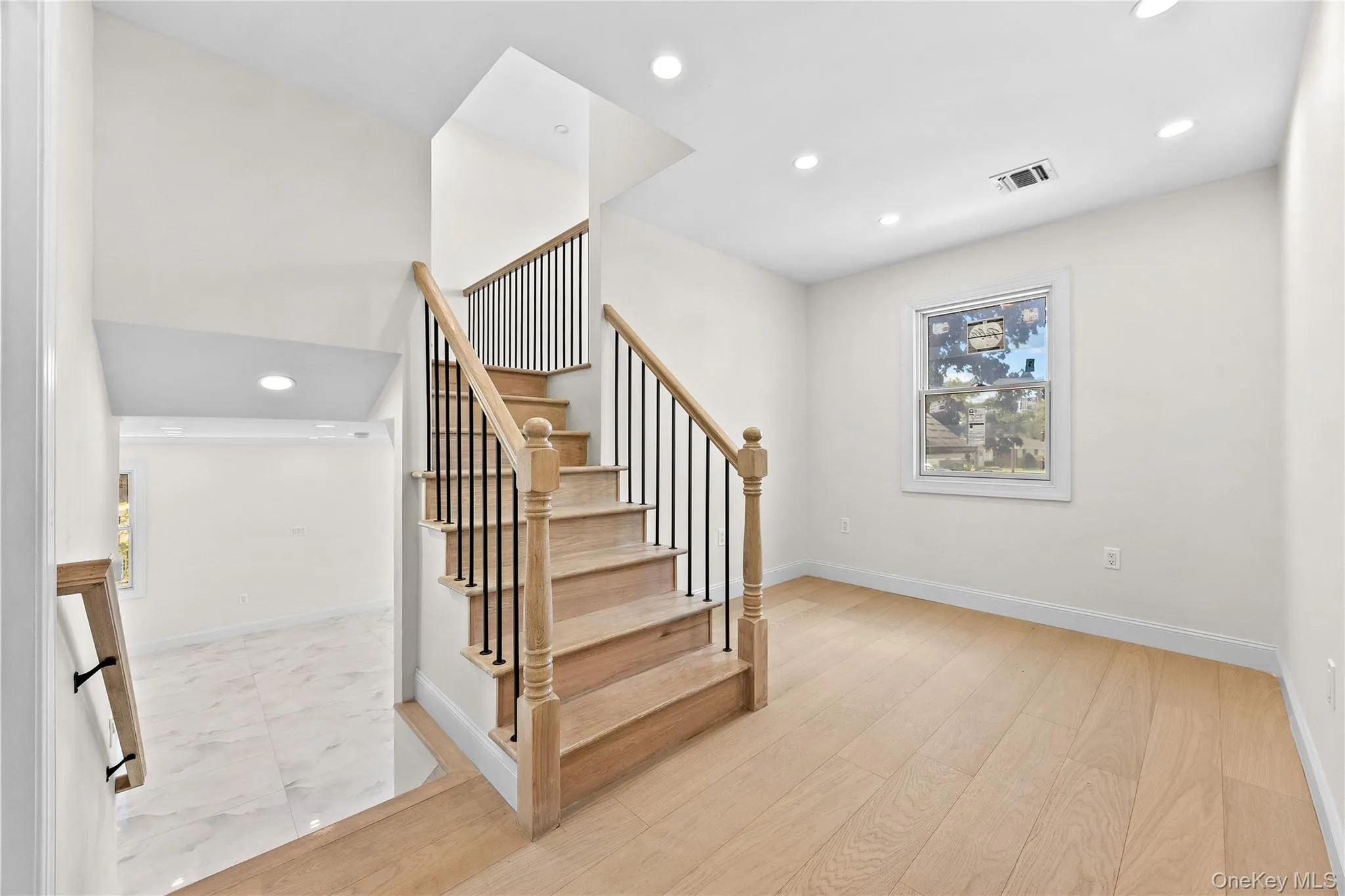 2 Circle Drive, Oyster Bay, NY, 4 Bedrooms Bedrooms, 14 Rooms Rooms,5 BathroomsBathrooms,Residential,For Rent,Circle,0,1015840 2 Circle Drive, Oyster Bay, NY, 4 Bedrooms Bedrooms, 14 Rooms Rooms,5 BathroomsBathrooms,Residential,For Rent,Circle,0,1015840