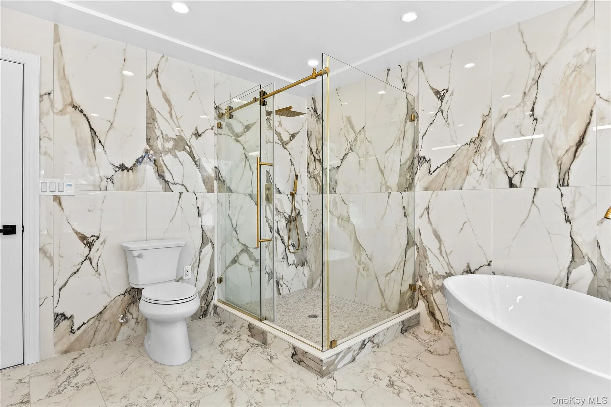 2 Circle Drive, Oyster Bay, NY, 4 Bedrooms Bedrooms, 14 Rooms Rooms,5 BathroomsBathrooms,Residential,For Rent,Circle,0,1015840 2 Circle Drive, Oyster Bay, NY, 4 Bedrooms Bedrooms, 14 Rooms Rooms,5 BathroomsBathrooms,Residential,For Rent,Circle,0,1015840