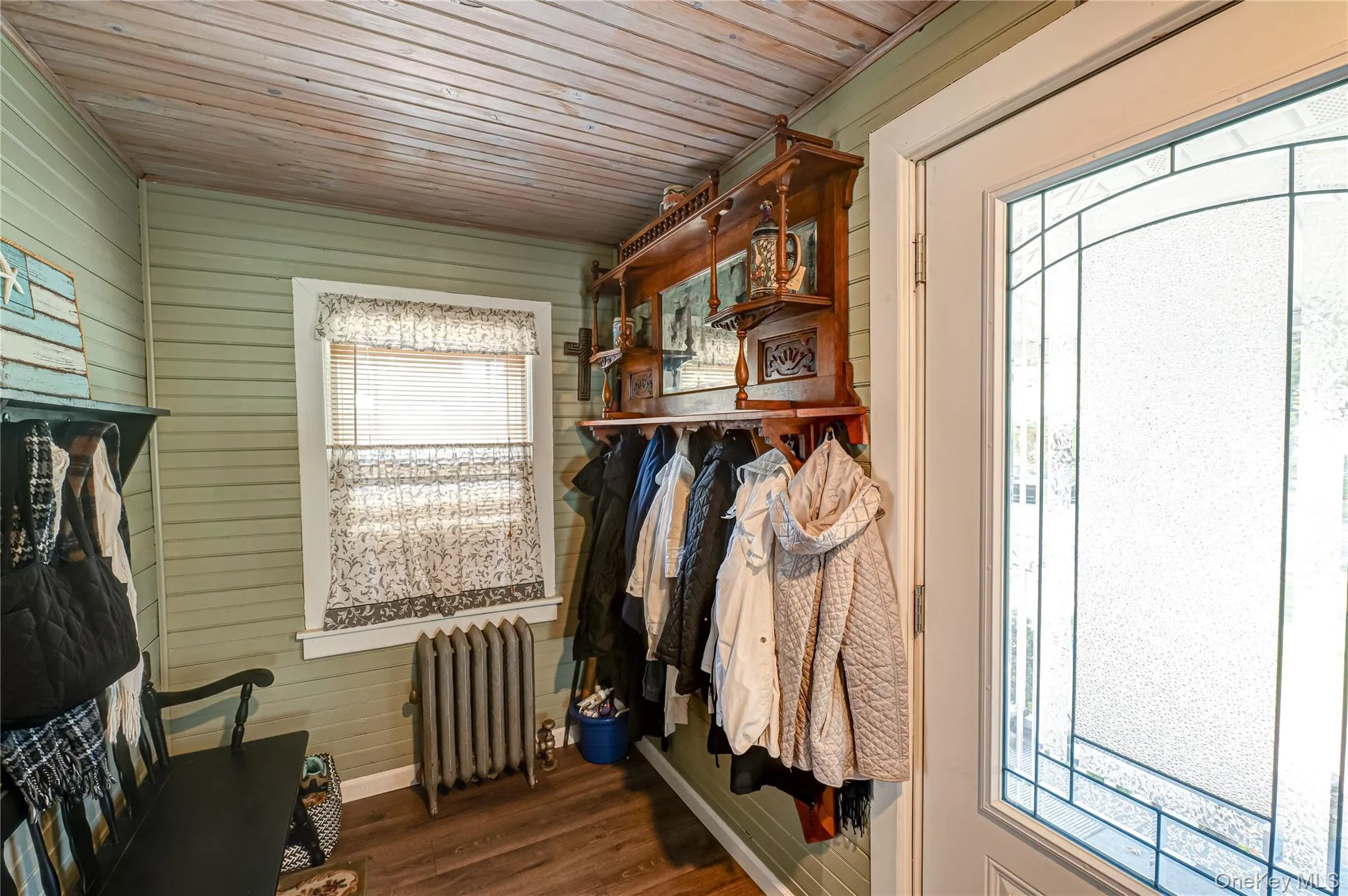 64 Audubon Street, Smithtown, NY, 3 Bedrooms Bedrooms, 8 Rooms Rooms,1 BathroomBathrooms,Residential,For Rent,Audubon,0,1015846 64 Audubon Street, Smithtown, NY, 3 Bedrooms Bedrooms, 8 Rooms Rooms,1 BathroomBathrooms,Residential,For Rent,Audubon,0,1015846