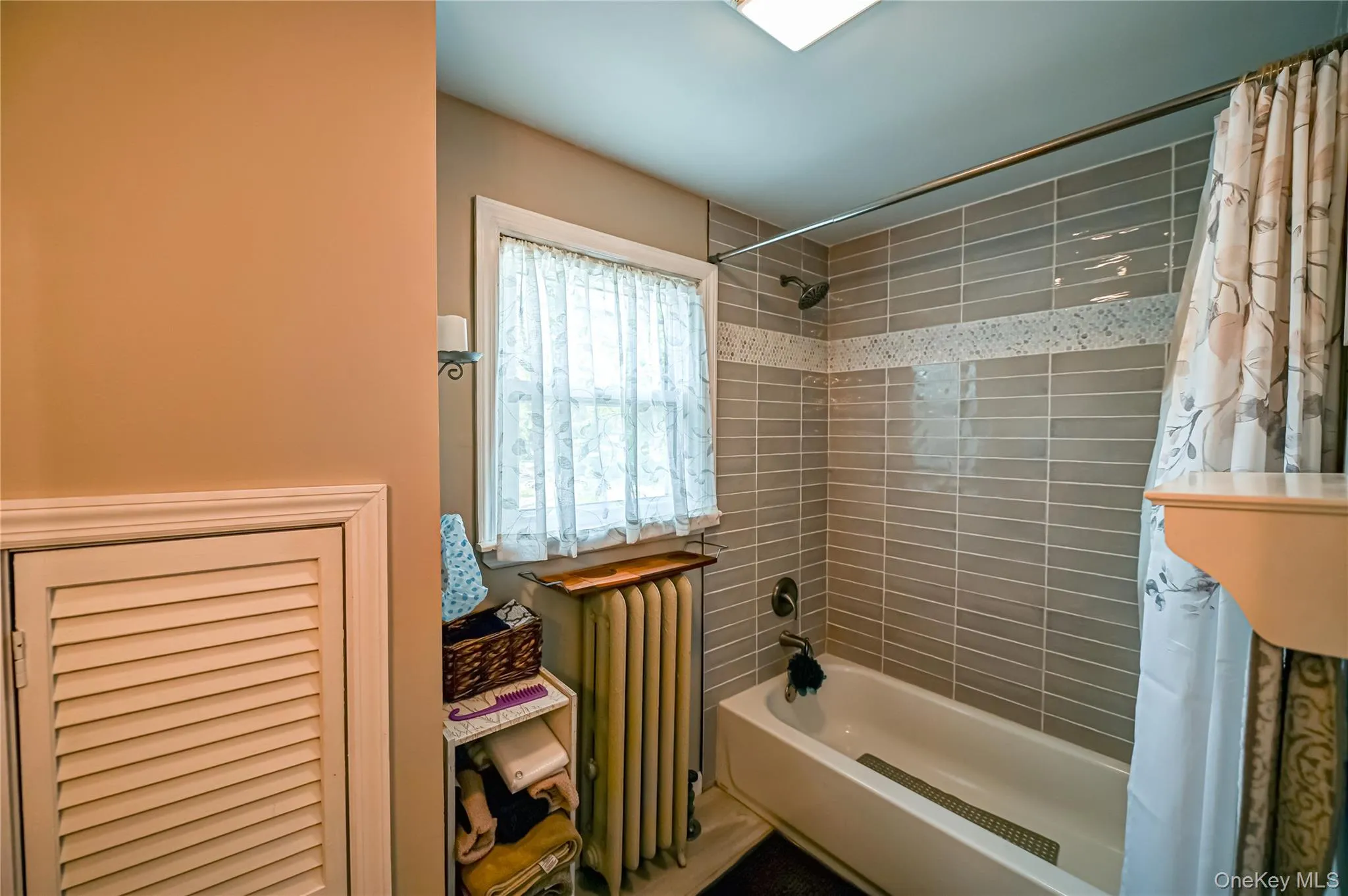 64 Audubon Street, Smithtown, NY, 3 Bedrooms Bedrooms, 8 Rooms Rooms,1 BathroomBathrooms,Residential,For Rent,Audubon,0,1015846 64 Audubon Street, Smithtown, NY, 3 Bedrooms Bedrooms, 8 Rooms Rooms,1 BathroomBathrooms,Residential,For Rent,Audubon,0,1015846