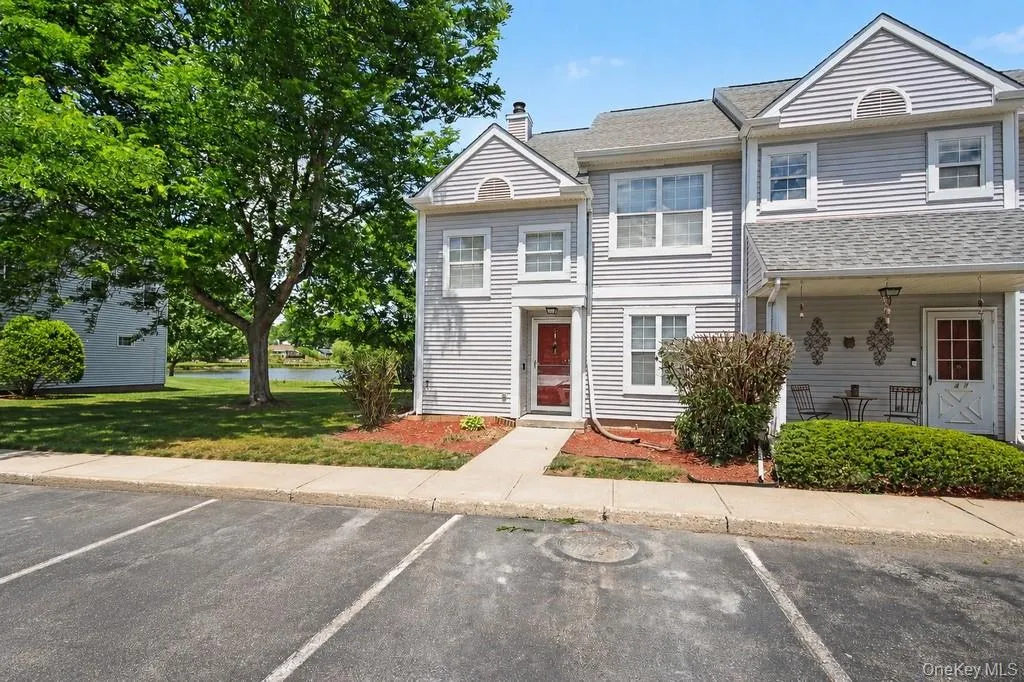 45 Kensington Way, Middletown, NY, 2 Bedrooms Bedrooms, 5 Rooms Rooms,2 BathroomsBathrooms,Residential,For Rent,Kensington,0,KEY1015847 45 Kensington Way, Middletown, NY, 2 Bedrooms Bedrooms, 5 Rooms Rooms,2 BathroomsBathrooms,Residential,For Rent,Kensington,0,KEY1015847