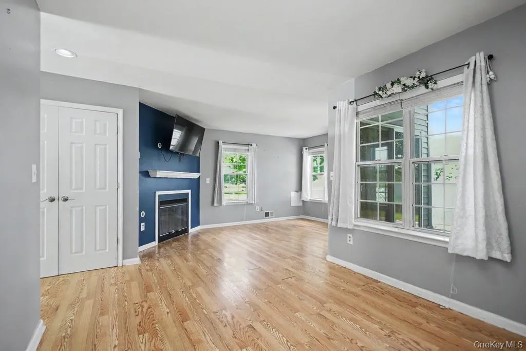45 Kensington Way, Middletown, NY, 2 Bedrooms Bedrooms, 5 Rooms Rooms,2 BathroomsBathrooms,Residential,For Rent,Kensington,0,KEY1015847 45 Kensington Way, Middletown, NY, 2 Bedrooms Bedrooms, 5 Rooms Rooms,2 BathroomsBathrooms,Residential,For Rent,Kensington,0,KEY1015847