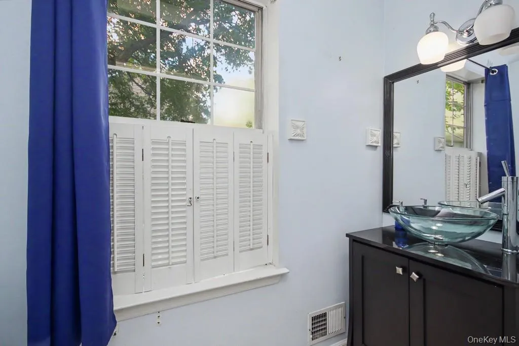 45 Kensington Way, Middletown, NY, 2 Bedrooms Bedrooms, 5 Rooms Rooms,2 BathroomsBathrooms,Residential,For Rent,Kensington,0,KEY1015847 45 Kensington Way, Middletown, NY, 2 Bedrooms Bedrooms, 5 Rooms Rooms,2 BathroomsBathrooms,Residential,For Rent,Kensington,0,KEY1015847