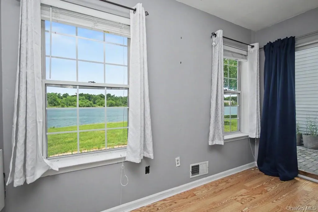 45 Kensington Way, Middletown, NY, 2 Bedrooms Bedrooms, 5 Rooms Rooms,2 BathroomsBathrooms,Residential,For Rent,Kensington,0,KEY1015847 45 Kensington Way, Middletown, NY, 2 Bedrooms Bedrooms, 5 Rooms Rooms,2 BathroomsBathrooms,Residential,For Rent,Kensington,0,KEY1015847