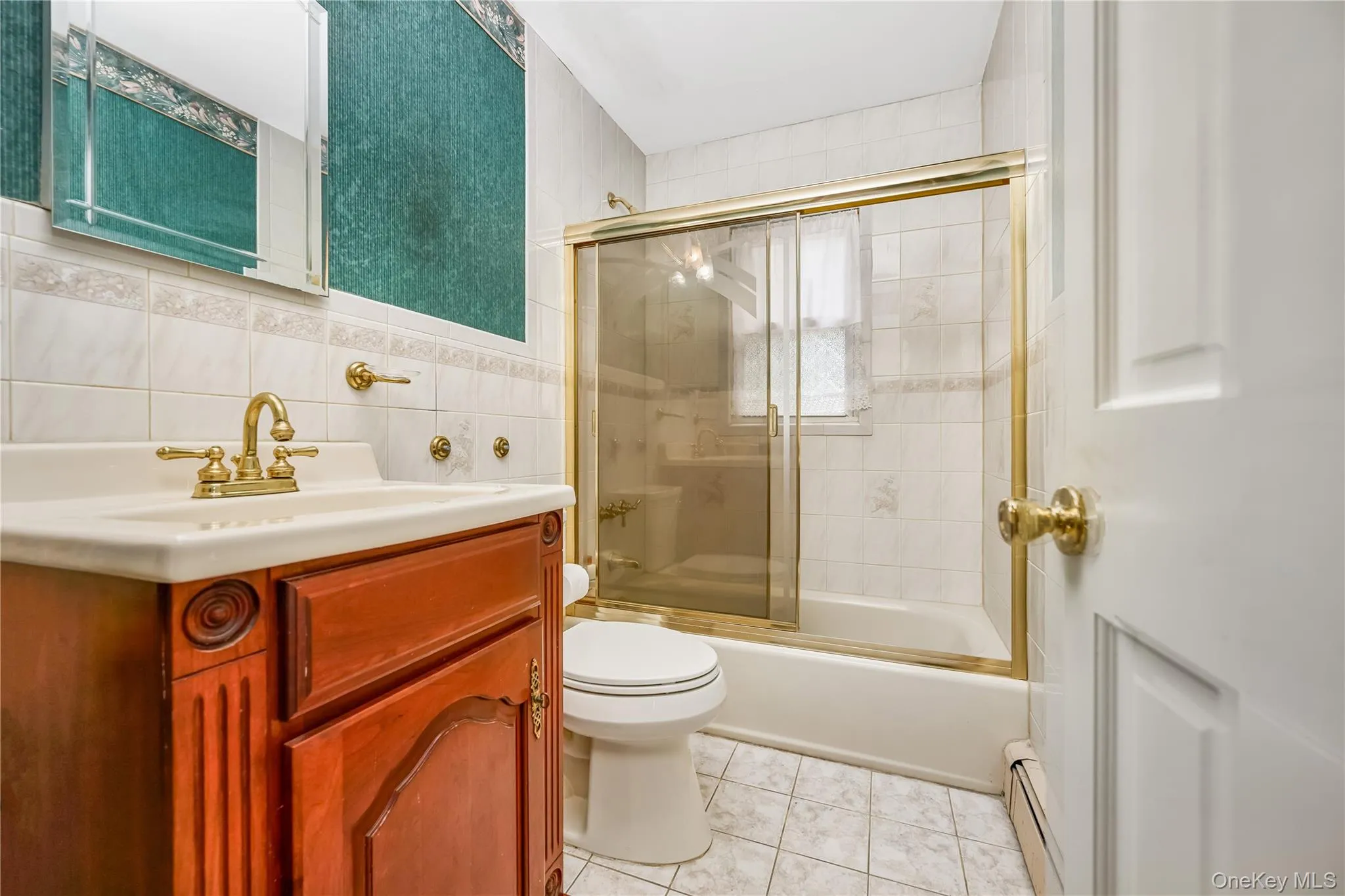 407 Sheridan Boulevard, Hempstead, NY, 4 Bedrooms Bedrooms, 9 Rooms Rooms,2 BathroomsBathrooms,Residential,For Rent,Sheridan,0,1015857 407 Sheridan Boulevard, Hempstead, NY, 4 Bedrooms Bedrooms, 9 Rooms Rooms,2 BathroomsBathrooms,Residential,For Rent,Sheridan,0,1015857