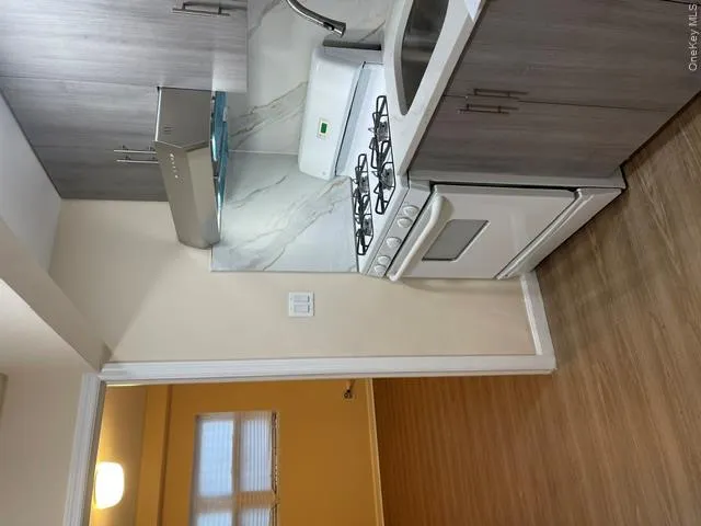 124-01 Hillside Avenue, New York, NY, 2 Bedrooms Bedrooms, 4 Rooms Rooms,1 BathroomBathrooms,Residential Lease,For Rent,Hillside,0,1015861 124-01 Hillside Avenue, New York, NY, 2 Bedrooms Bedrooms, 4 Rooms Rooms,1 BathroomBathrooms,Residential Lease,For Rent,Hillside,0,1015861