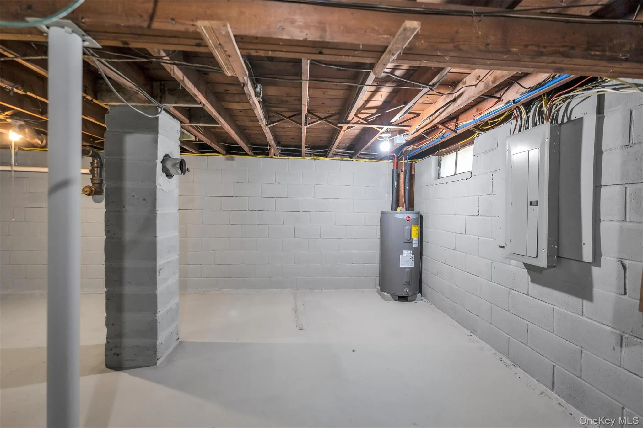 8 Westbury Road, Southampton, NY, 5 Bedrooms Bedrooms, 11 Rooms Rooms,4 BathroomsBathrooms,Residential,For Rent,Westbury,0,1015862 8 Westbury Road, Southampton, NY, 5 Bedrooms Bedrooms, 11 Rooms Rooms,4 BathroomsBathrooms,Residential,For Rent,Westbury,0,1015862