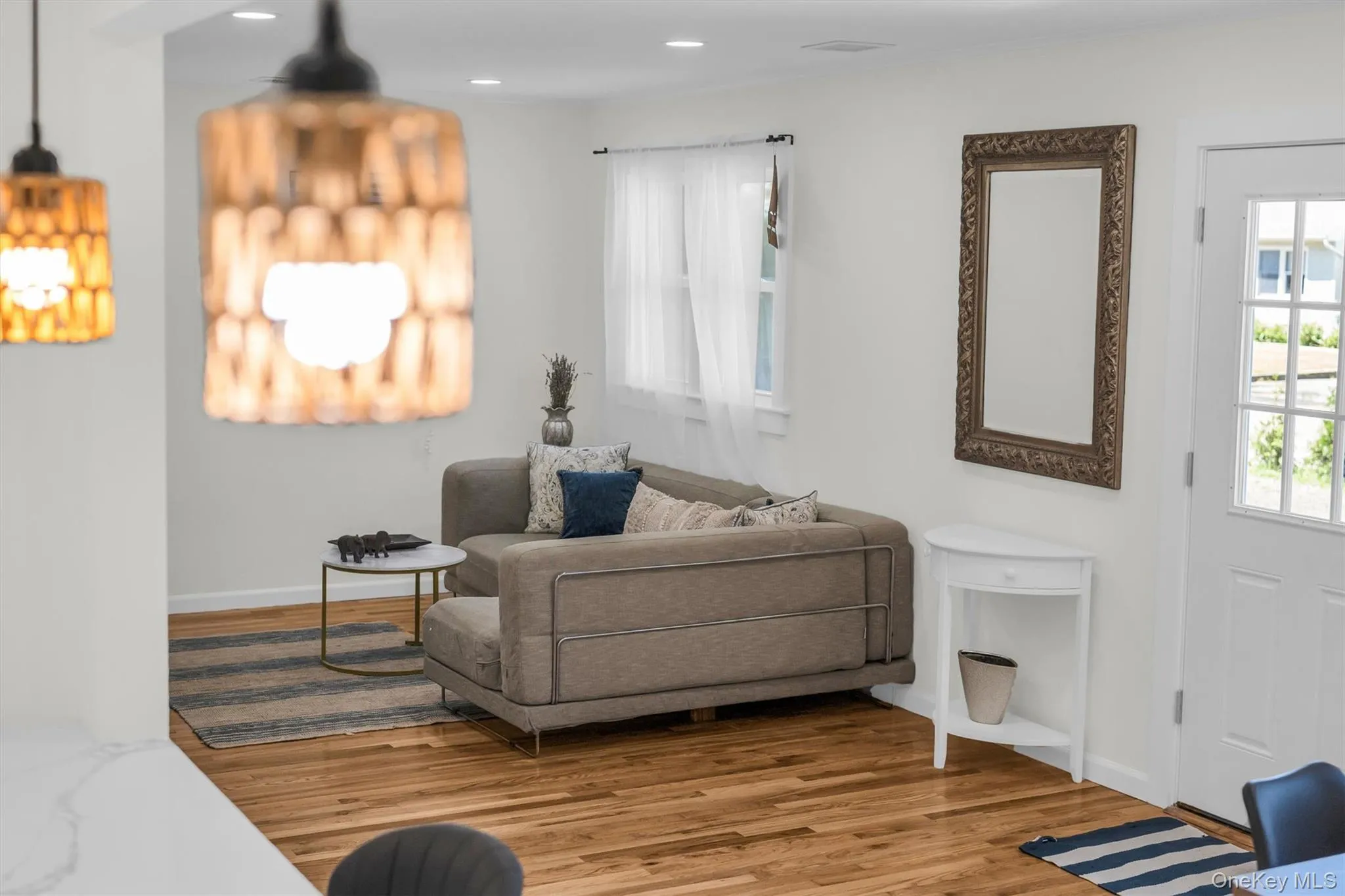 8 Westbury Road, Southampton, NY, 5 Bedrooms Bedrooms, 11 Rooms Rooms,4 BathroomsBathrooms,Residential,For Rent,Westbury,0,1015862 8 Westbury Road, Southampton, NY, 5 Bedrooms Bedrooms, 11 Rooms Rooms,4 BathroomsBathrooms,Residential,For Rent,Westbury,0,1015862