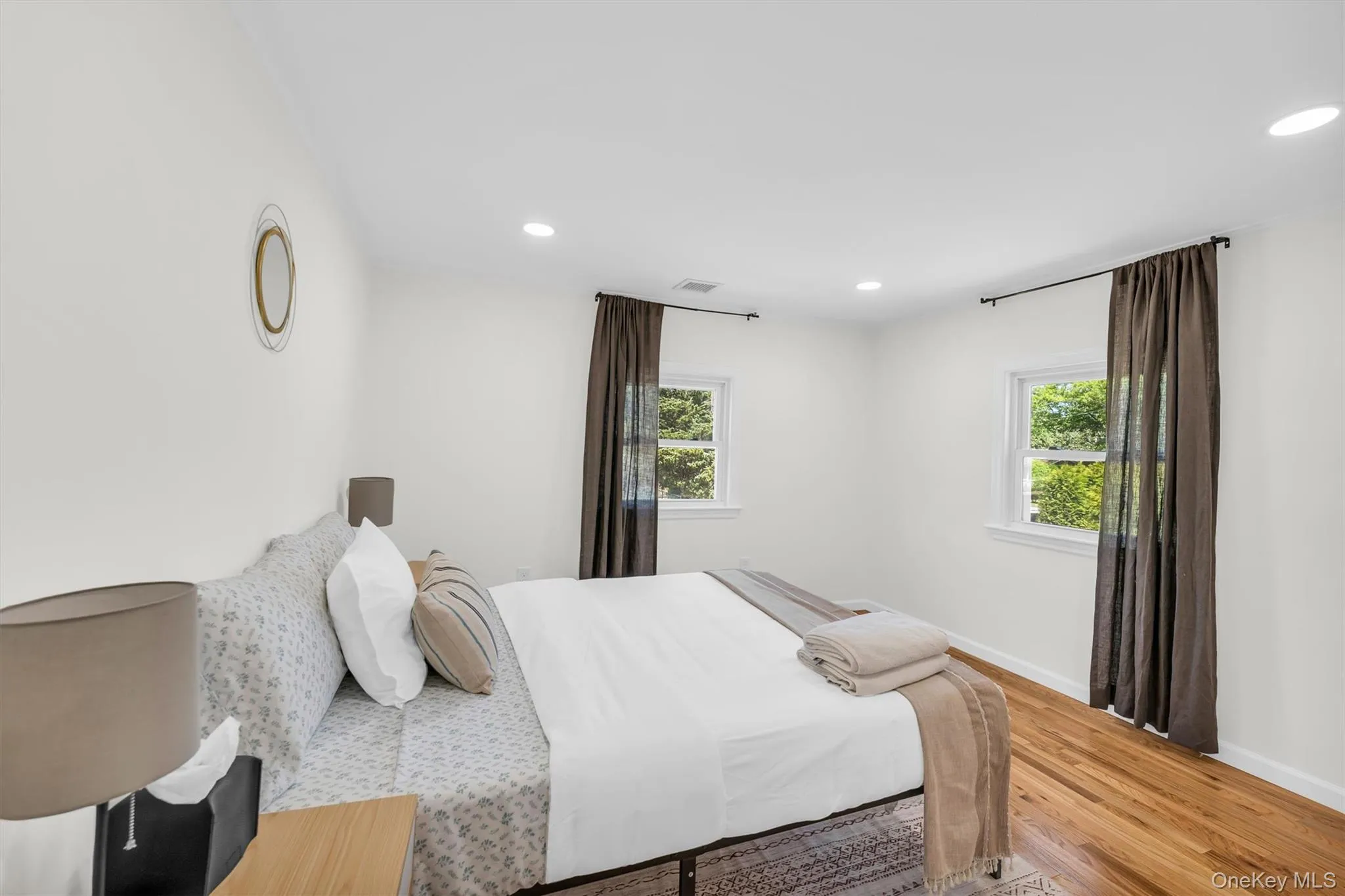 bedrooms 3 bedrooms 3