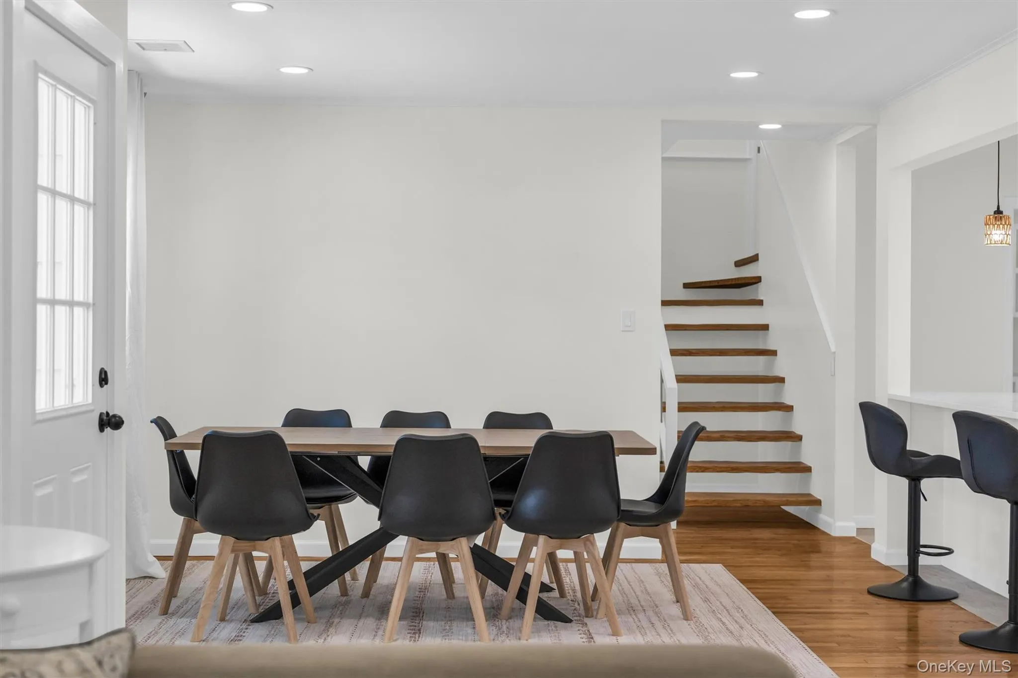 8 Westbury Road, Southampton, NY, 5 Bedrooms Bedrooms, 11 Rooms Rooms,4 BathroomsBathrooms,Residential,For Rent,Westbury,0,1015862 8 Westbury Road, Southampton, NY, 5 Bedrooms Bedrooms, 11 Rooms Rooms,4 BathroomsBathrooms,Residential,For Rent,Westbury,0,1015862
