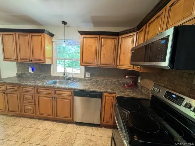 63 Hueg Place, Crawford, NY, 3 Bedrooms Bedrooms, 6 Rooms Rooms,1 BathroomBathrooms,Residential Lease,For Rent,Hueg,0,1015865 63 Hueg Place, Crawford, NY, 3 Bedrooms Bedrooms, 6 Rooms Rooms,1 BathroomBathrooms,Residential Lease,For Rent,Hueg,0,1015865