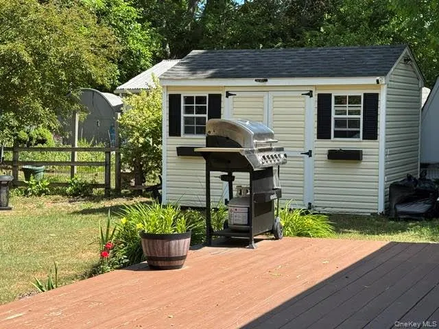63 Hueg Place, Crawford, NY, 3 Bedrooms Bedrooms, 6 Rooms Rooms,1 BathroomBathrooms,Residential Lease,For Rent,Hueg,0,1015865 63 Hueg Place, Crawford, NY, 3 Bedrooms Bedrooms, 6 Rooms Rooms,1 BathroomBathrooms,Residential Lease,For Rent,Hueg,0,1015865