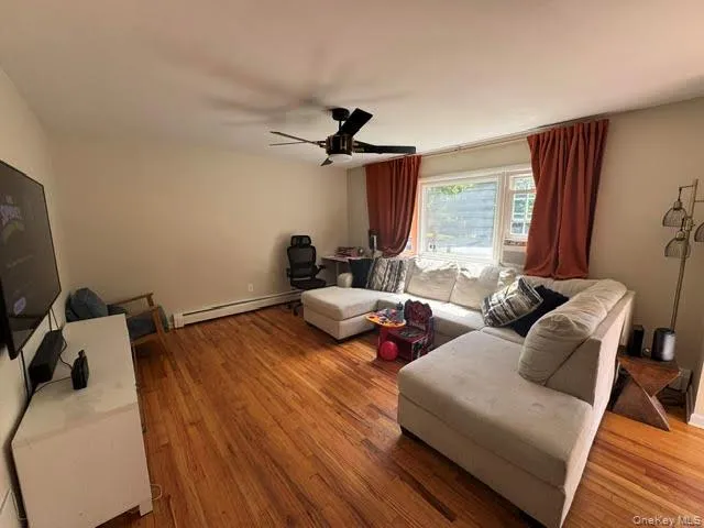 63 Hueg Place, Crawford, NY, 3 Bedrooms Bedrooms, 6 Rooms Rooms,1 BathroomBathrooms,Residential Lease,For Rent,Hueg,0,1015865 63 Hueg Place, Crawford, NY, 3 Bedrooms Bedrooms, 6 Rooms Rooms,1 BathroomBathrooms,Residential Lease,For Rent,Hueg,0,1015865