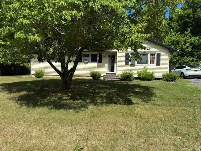 63 Hueg Place, Crawford, NY, 3 Bedrooms Bedrooms, 6 Rooms Rooms,1 BathroomBathrooms,Residential Lease,For Rent,Hueg,0,1015865 63 Hueg Place, Crawford, NY, 3 Bedrooms Bedrooms, 6 Rooms Rooms,1 BathroomBathrooms,Residential Lease,For Rent,Hueg,0,1015865