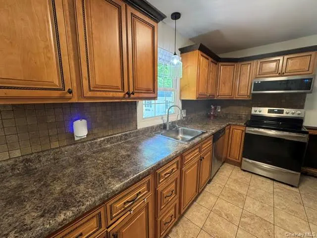 63 Hueg Place, Crawford, NY, 3 Bedrooms Bedrooms, 6 Rooms Rooms,1 BathroomBathrooms,Residential Lease,For Rent,Hueg,0,1015865 63 Hueg Place, Crawford, NY, 3 Bedrooms Bedrooms, 6 Rooms Rooms,1 BathroomBathrooms,Residential Lease,For Rent,Hueg,0,1015865