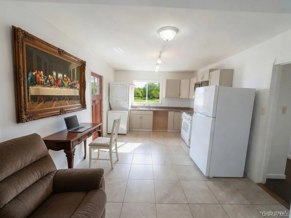 31 Spring St, #1, Haverstraw, NY, 3 Bedrooms Bedrooms, 7 Rooms Rooms,1 BathroomBathrooms,Residential Lease,For Rent,Spring St, #1,0,1015866 31 Spring St, #1, Haverstraw, NY, 3 Bedrooms Bedrooms, 7 Rooms Rooms,1 BathroomBathrooms,Residential Lease,For Rent,Spring St, #1,0,1015866