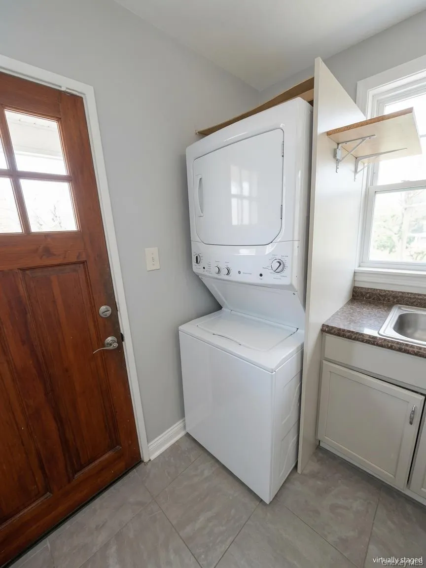 31 Spring St, #1, Haverstraw, NY, 3 Bedrooms Bedrooms, 7 Rooms Rooms,1 BathroomBathrooms,Residential Lease,For Rent,Spring St, #1,0,1015866 31 Spring St, #1, Haverstraw, NY, 3 Bedrooms Bedrooms, 7 Rooms Rooms,1 BathroomBathrooms,Residential Lease,For Rent,Spring St, #1,0,1015866