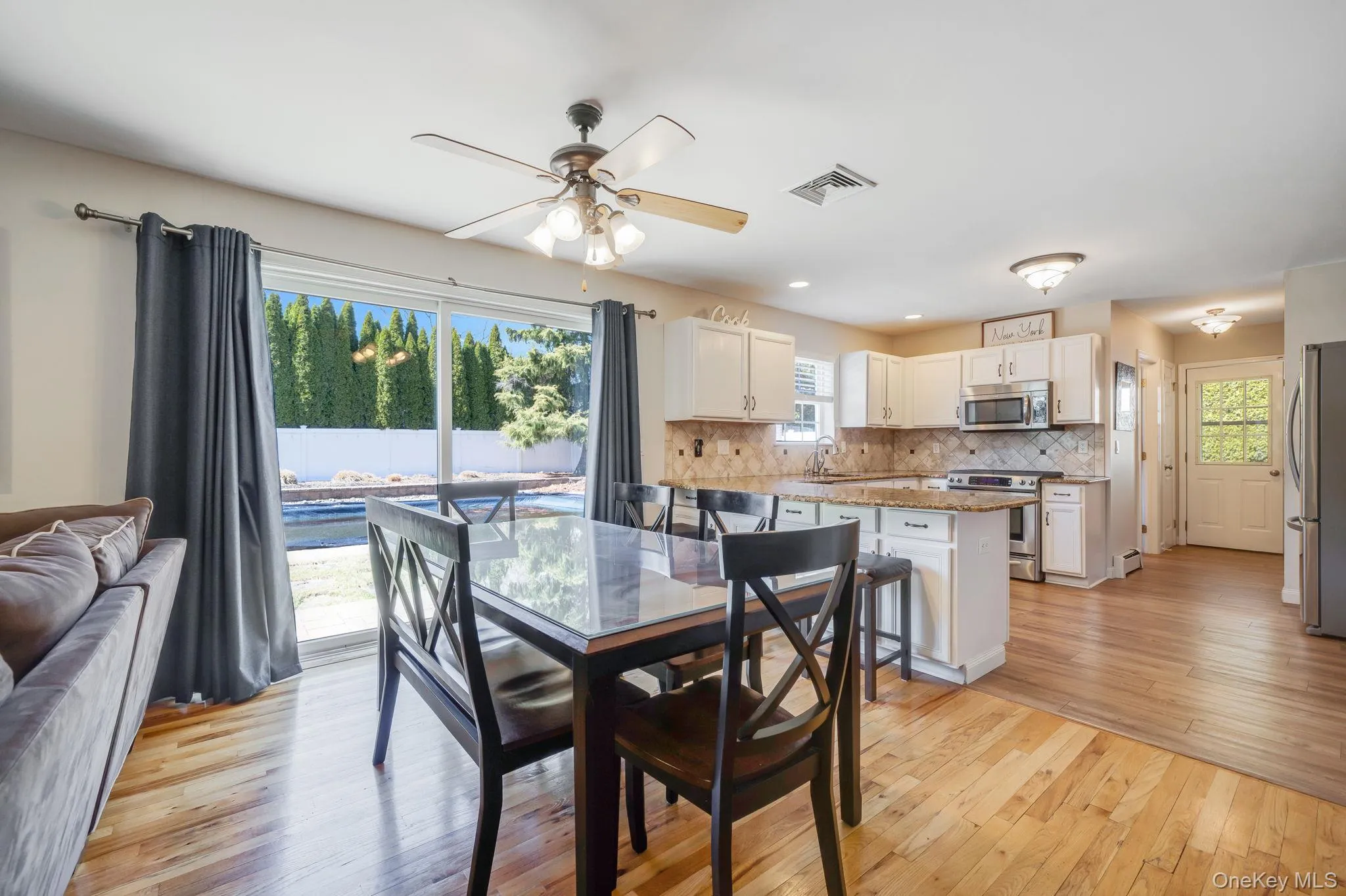 22 Northumberland Drive, Brookhaven, NY, 4 Bedrooms Bedrooms, 8 Rooms Rooms,2 BathroomsBathrooms,Residential,For Rent,Northumberland,0,1015868 22 Northumberland Drive, Brookhaven, NY, 4 Bedrooms Bedrooms, 8 Rooms Rooms,2 BathroomsBathrooms,Residential,For Rent,Northumberland,0,1015868