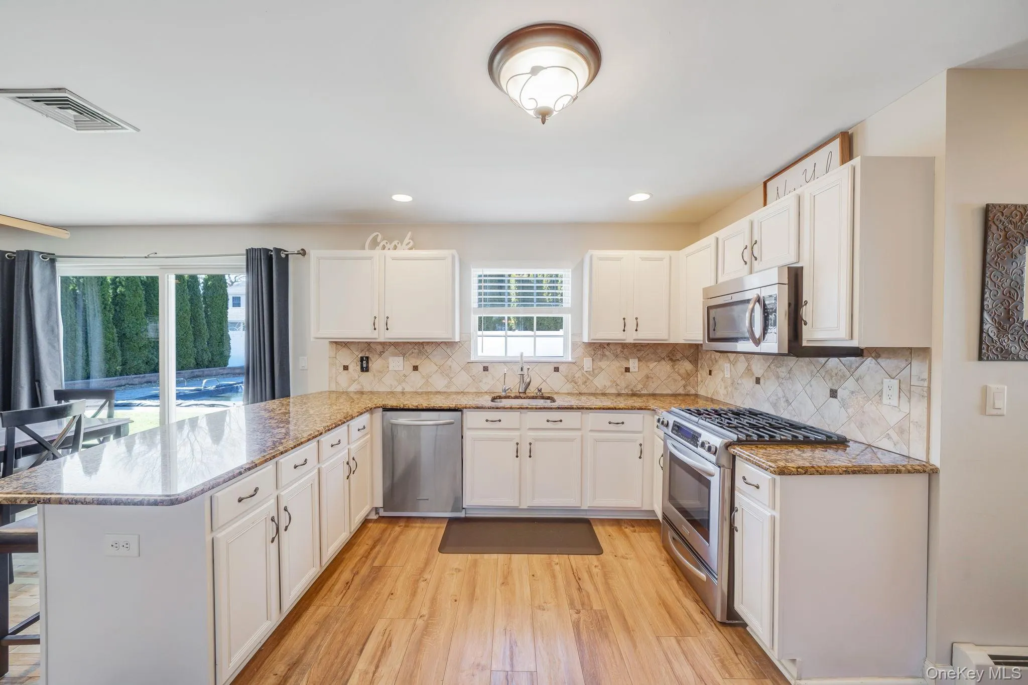 22 Northumberland Drive, Brookhaven, NY, 4 Bedrooms Bedrooms, 8 Rooms Rooms,2 BathroomsBathrooms,Residential,For Rent,Northumberland,0,1015868 22 Northumberland Drive, Brookhaven, NY, 4 Bedrooms Bedrooms, 8 Rooms Rooms,2 BathroomsBathrooms,Residential,For Rent,Northumberland,0,1015868