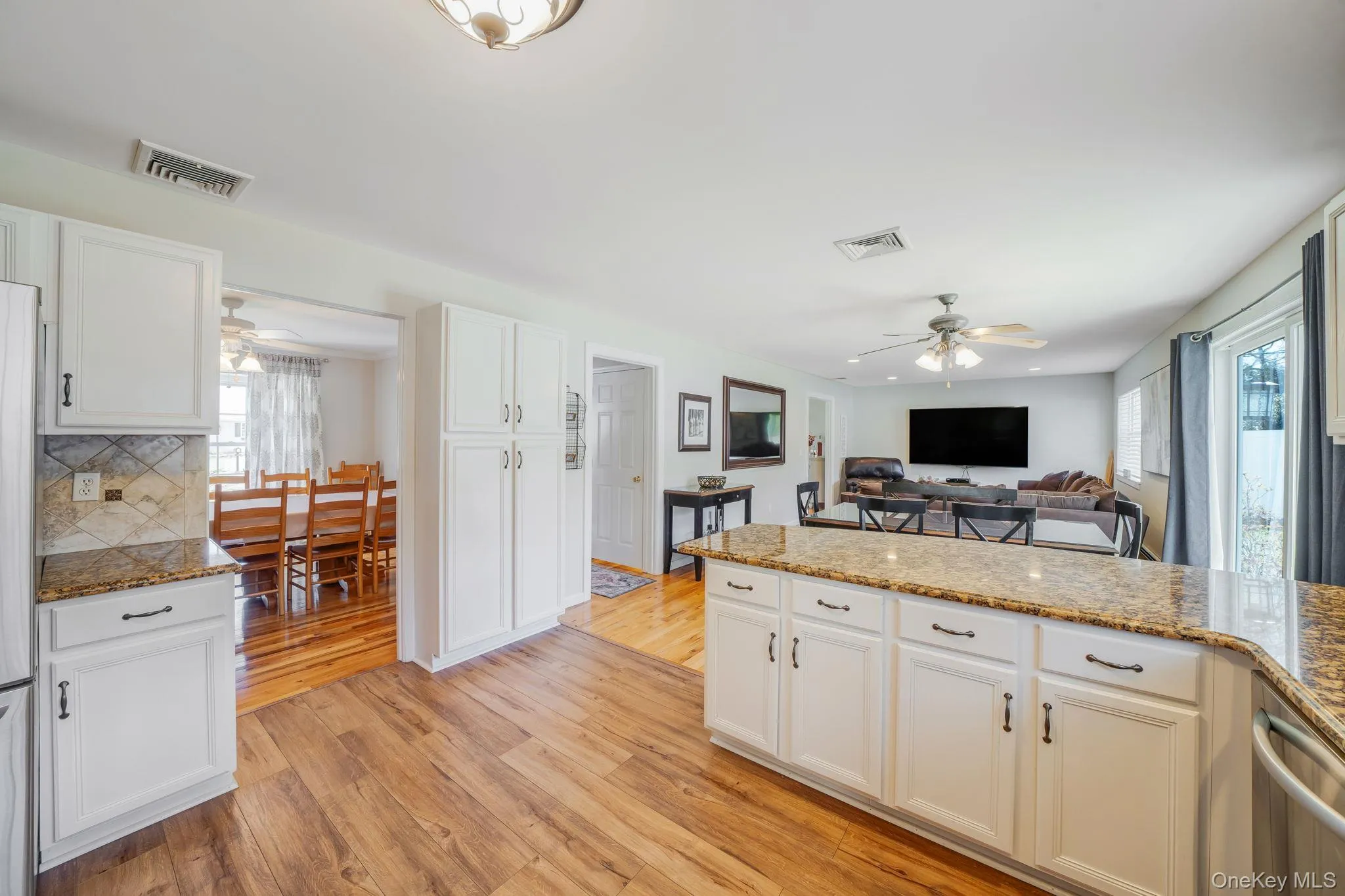 22 Northumberland Drive, Brookhaven, NY, 4 Bedrooms Bedrooms, 8 Rooms Rooms,2 BathroomsBathrooms,Residential,For Rent,Northumberland,0,1015868 22 Northumberland Drive, Brookhaven, NY, 4 Bedrooms Bedrooms, 8 Rooms Rooms,2 BathroomsBathrooms,Residential,For Rent,Northumberland,0,1015868