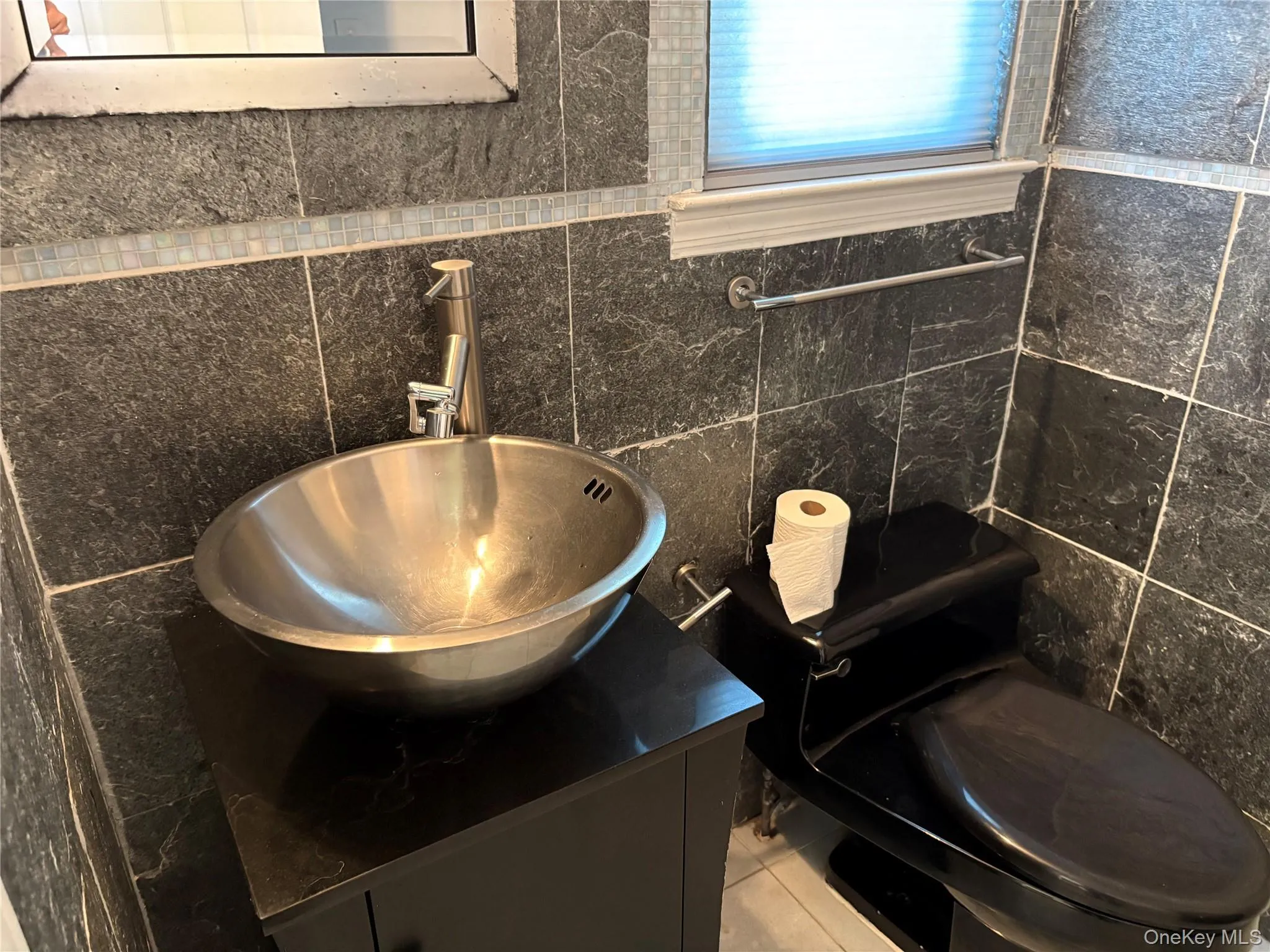 5 Manors Drive, Oyster Bay, NY, 3 Bedrooms Bedrooms, 5 Rooms Rooms,2 BathroomsBathrooms,Residential Lease,For Rent,Manors,0,1015873 5 Manors Drive, Oyster Bay, NY, 3 Bedrooms Bedrooms, 5 Rooms Rooms,2 BathroomsBathrooms,Residential Lease,For Rent,Manors,0,1015873