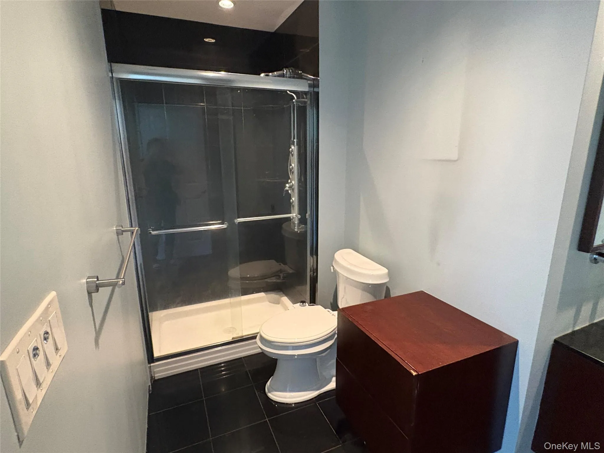 5 Manors Drive, Oyster Bay, NY, 3 Bedrooms Bedrooms, 5 Rooms Rooms,2 BathroomsBathrooms,Residential Lease,For Rent,Manors,0,1015873 5 Manors Drive, Oyster Bay, NY, 3 Bedrooms Bedrooms, 5 Rooms Rooms,2 BathroomsBathrooms,Residential Lease,For Rent,Manors,0,1015873