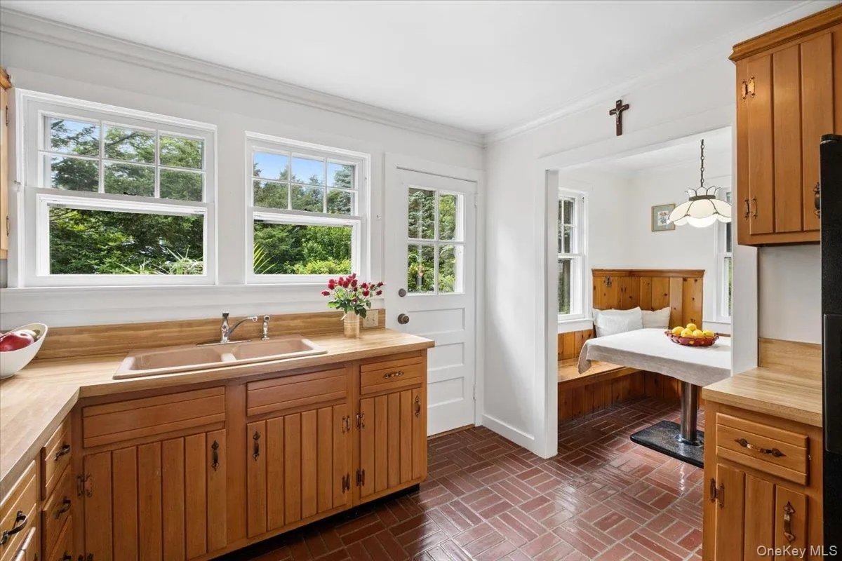 71 Pudding Street, Putnam Valley, NY, 3 Bedrooms Bedrooms, 6 Rooms Rooms,1 BathroomBathrooms,Residential,For Rent,Pudding,0,1015874 71 Pudding Street, Putnam Valley, NY, 3 Bedrooms Bedrooms, 6 Rooms Rooms,1 BathroomBathrooms,Residential,For Rent,Pudding,0,1015874
