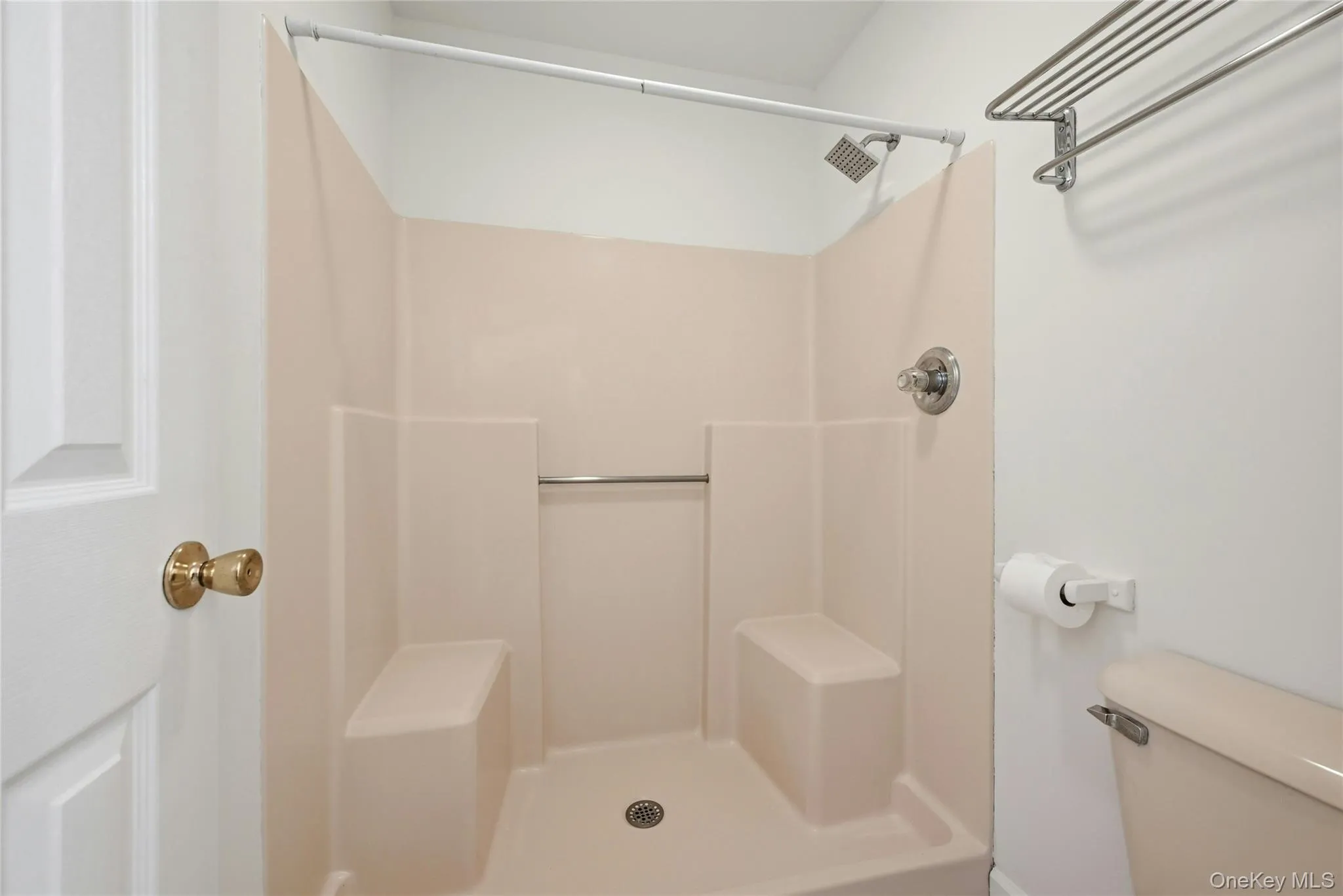 2675 Kerwin Boulevard, Southold, NY, 3 Bedrooms Bedrooms, 7 Rooms Rooms,2 BathroomsBathrooms,Residential,For Rent,Kerwin,0,1015877 2675 Kerwin Boulevard, Southold, NY, 3 Bedrooms Bedrooms, 7 Rooms Rooms,2 BathroomsBathrooms,Residential,For Rent,Kerwin,0,1015877