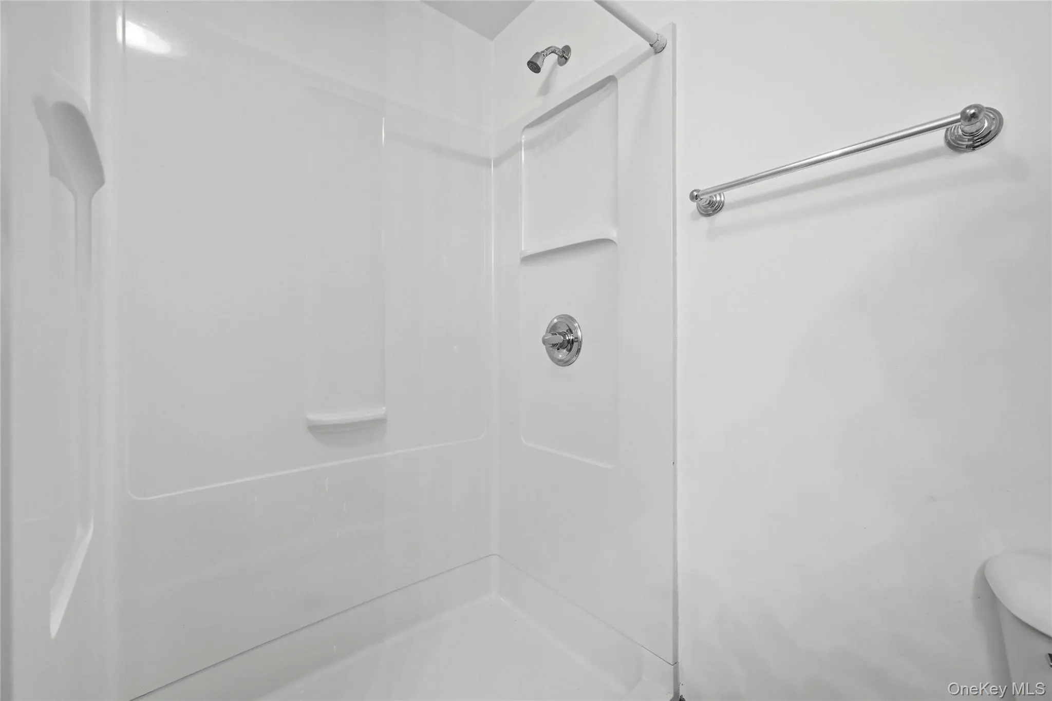 2675 Kerwin Boulevard, Southold, NY, 3 Bedrooms Bedrooms, 7 Rooms Rooms,2 BathroomsBathrooms,Residential,For Rent,Kerwin,0,1015877 2675 Kerwin Boulevard, Southold, NY, 3 Bedrooms Bedrooms, 7 Rooms Rooms,2 BathroomsBathrooms,Residential,For Rent,Kerwin,0,1015877